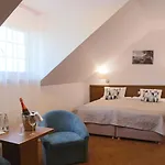 Cicha Woda 3* Nieporęt