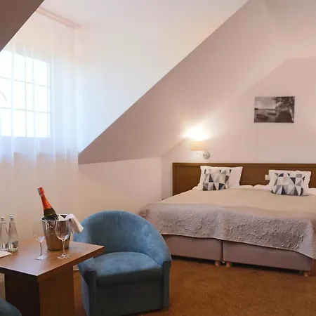 Cicha Woda 3* Nieporęt